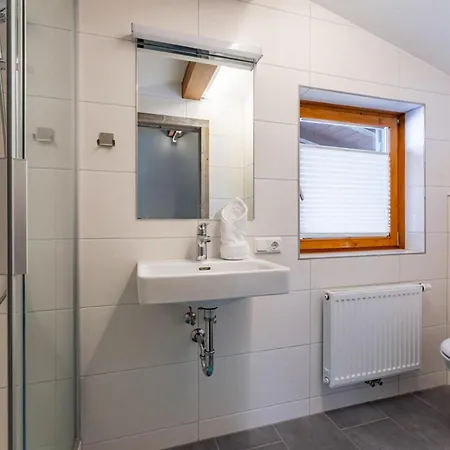 H شاليه كونيغشليتن