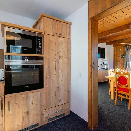 Chalet H *